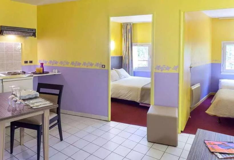 Brit Hotel Le Lion D Or Chinon