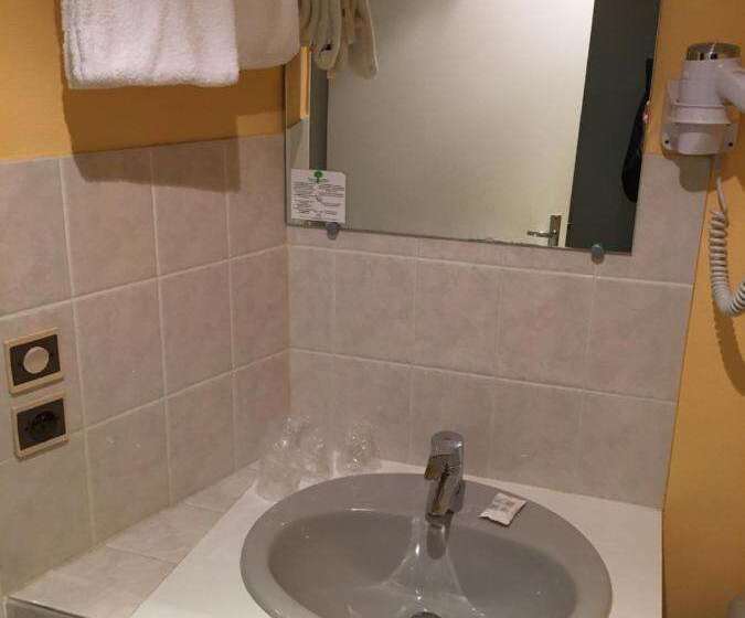 Brit Hotel Le Lion D Or Chinon