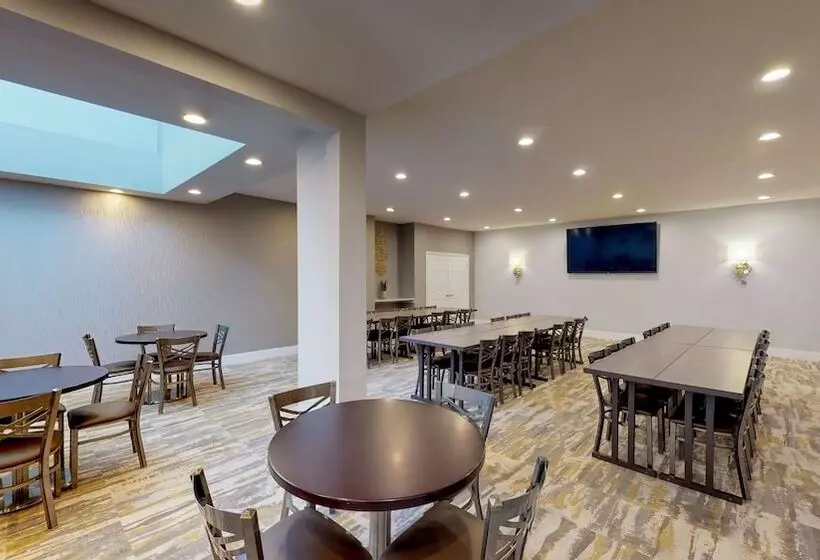 Westgate Flamingo Bay Resort