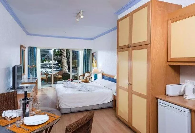 Paphos Gardens Holiday Resort