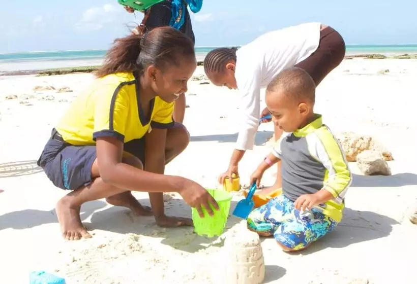 Voyager Beach Resort