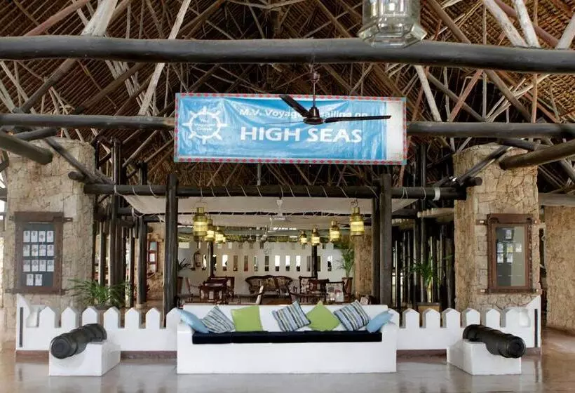 Voyager Beach Resort