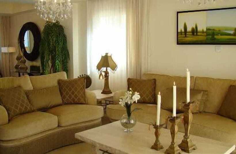 Amadora Luxury Villas