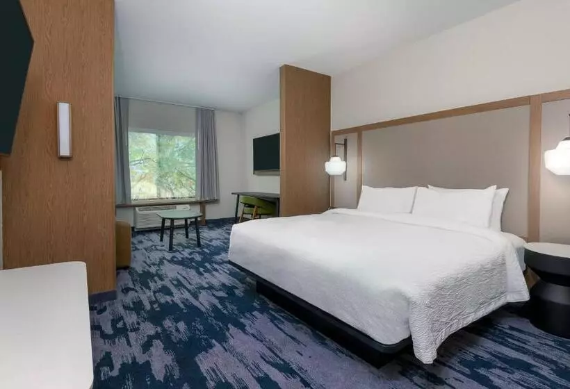 Hotelli Fairfield Inn & Suites Charlotte Monroe