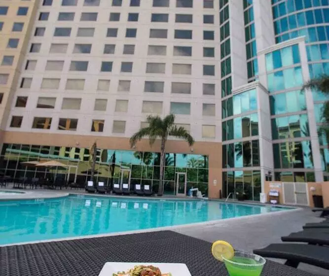 هتل Anaheim Marriott Suites
