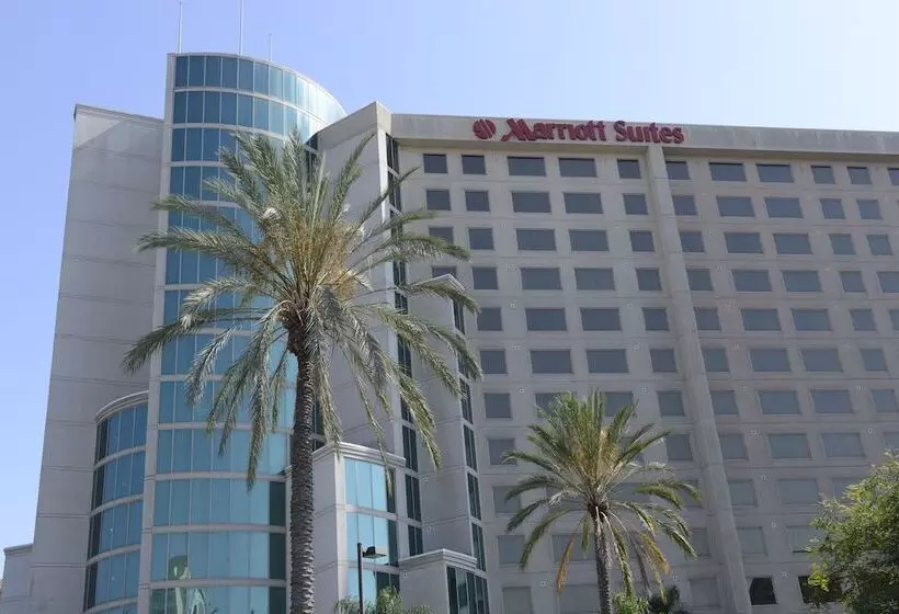 هتل Anaheim Marriott Suites
