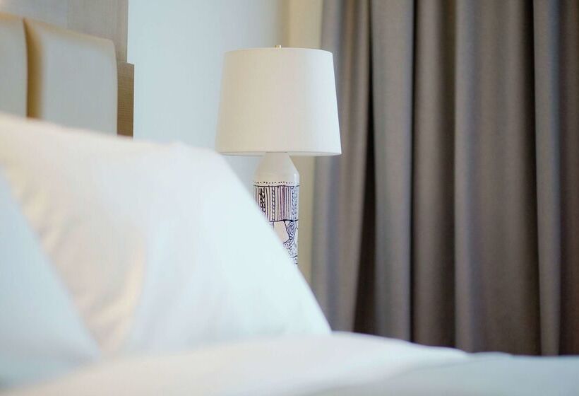 בית מלון כפרי Canopy By Hilton Zagreb  City Centre