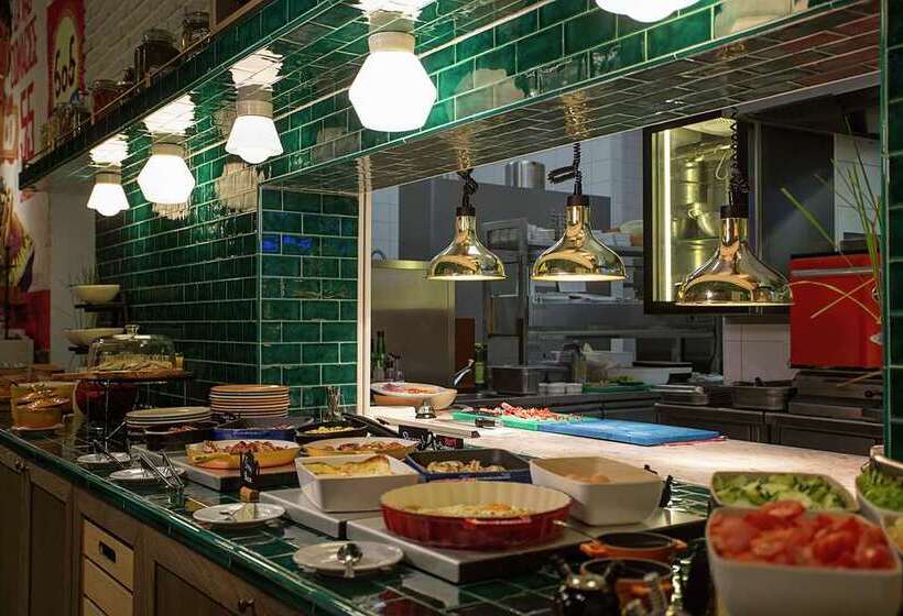 בית מלון כפרי Canopy By Hilton Zagreb  City Centre