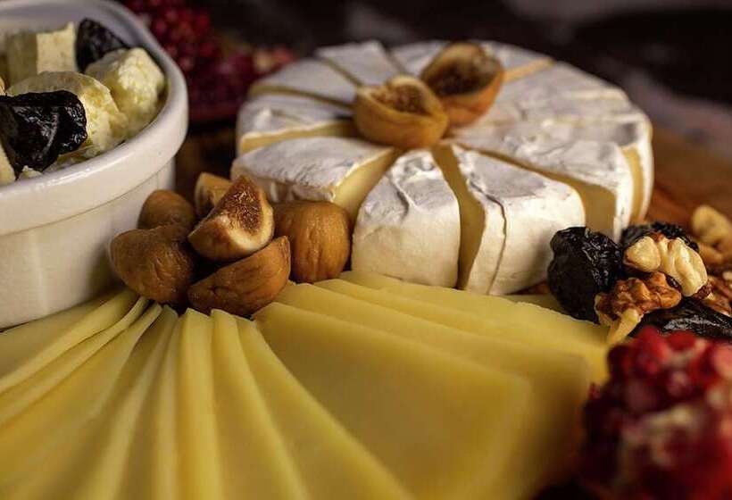 בית מלון כפרי Canopy By Hilton Zagreb  City Centre