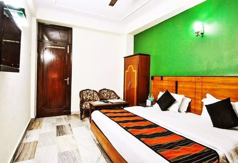 בית מלון כפרי Chand Palace