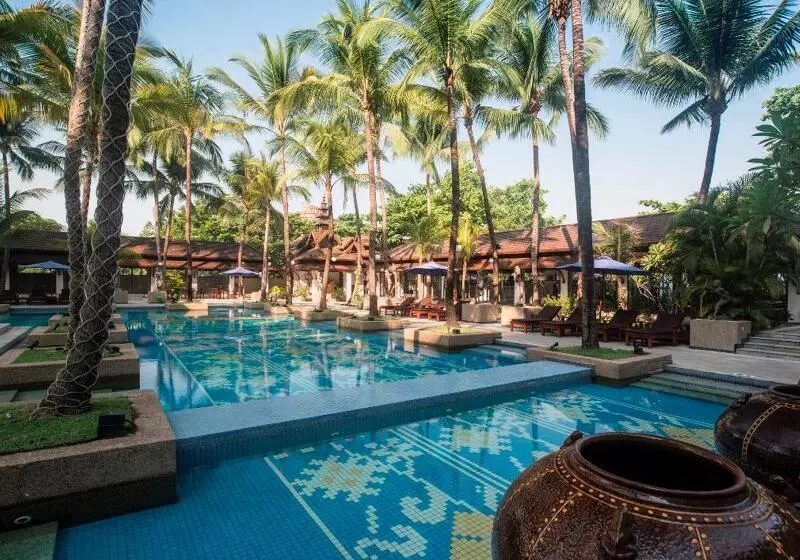 هتل Chatrium Royal Lake Yangon