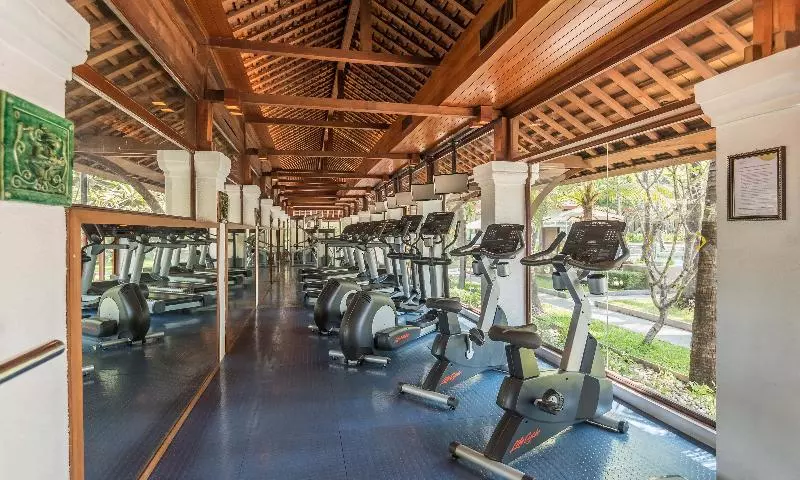 هتل Chatrium Royal Lake Yangon