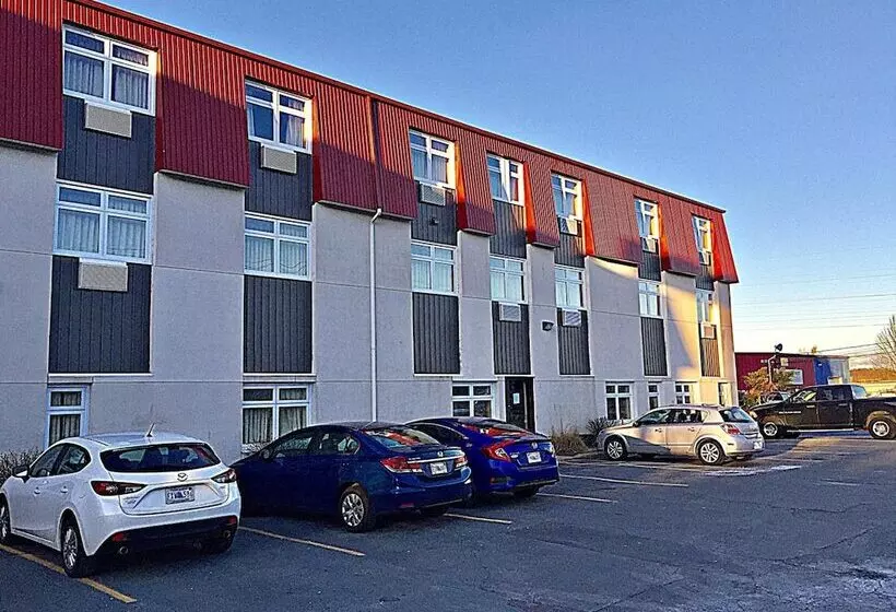 ホテル Coastal Inn Dartmouth