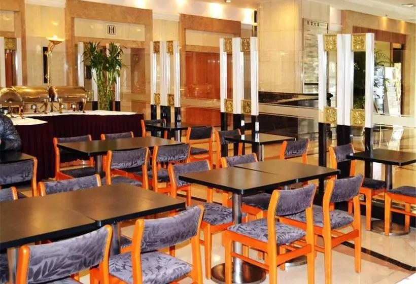 Отель Comfort Inn & Suites Beijing