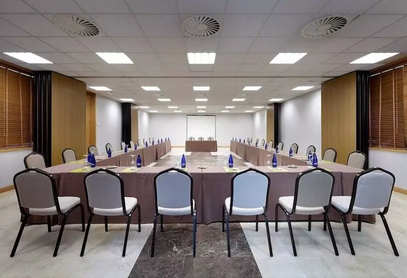 Exe Gran Hotel Almenar