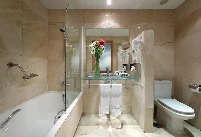 Exe Gran Hotel Almenar