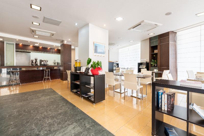 酒店 Exe Puerta San Pedro