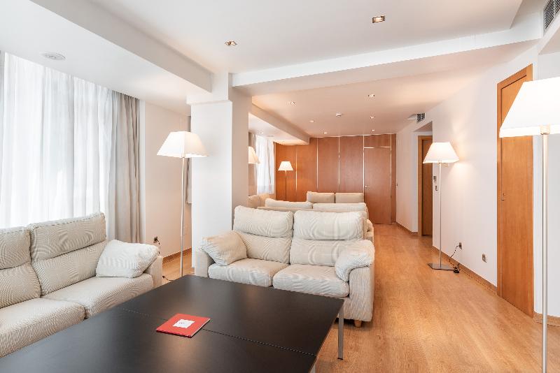 酒店 Exe Puerta San Pedro