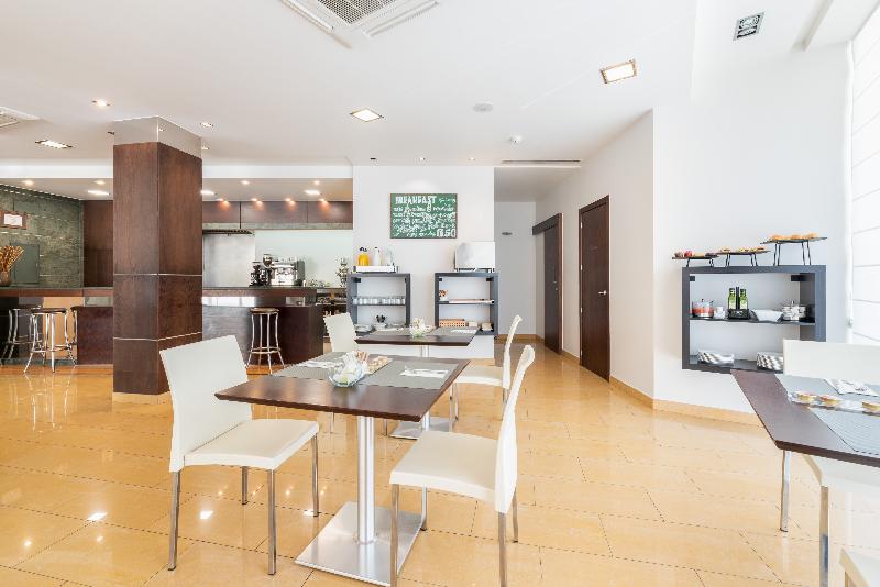 酒店 Exe Puerta San Pedro