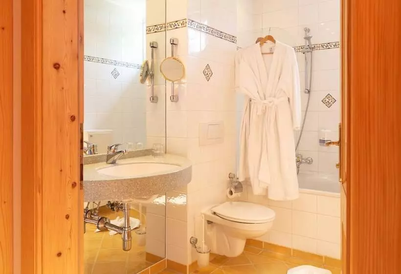 هتل Forsterhof Lebe Pur, Genieße Den Tag