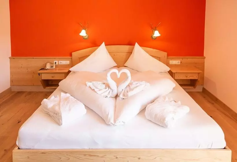 هتل Forsterhof Lebe Pur, Genieße Den Tag