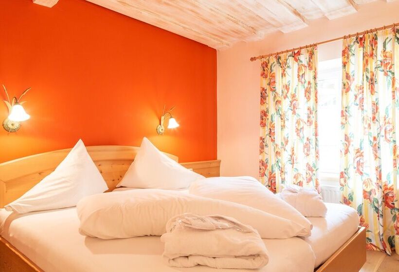 هتل Forsterhof Lebe Pur, Genieße Den Tag