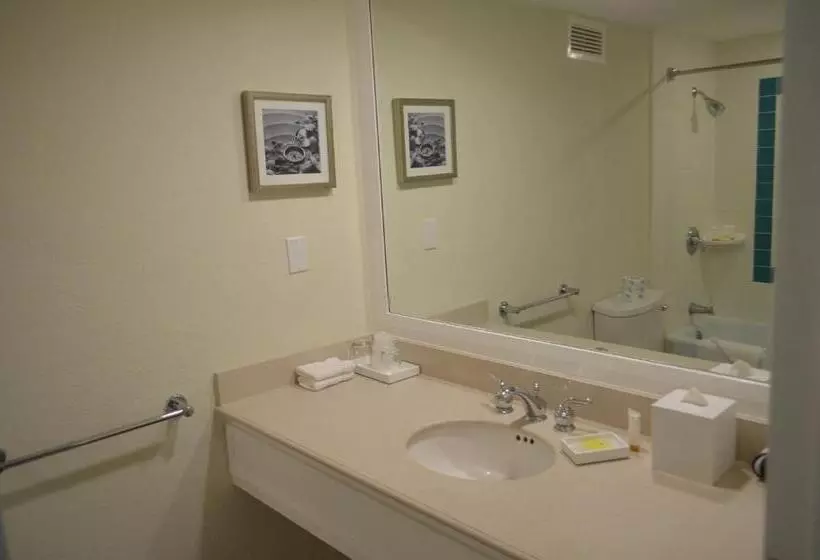 Hotel Lighthouse Pointe At Grand Lucayan Resort