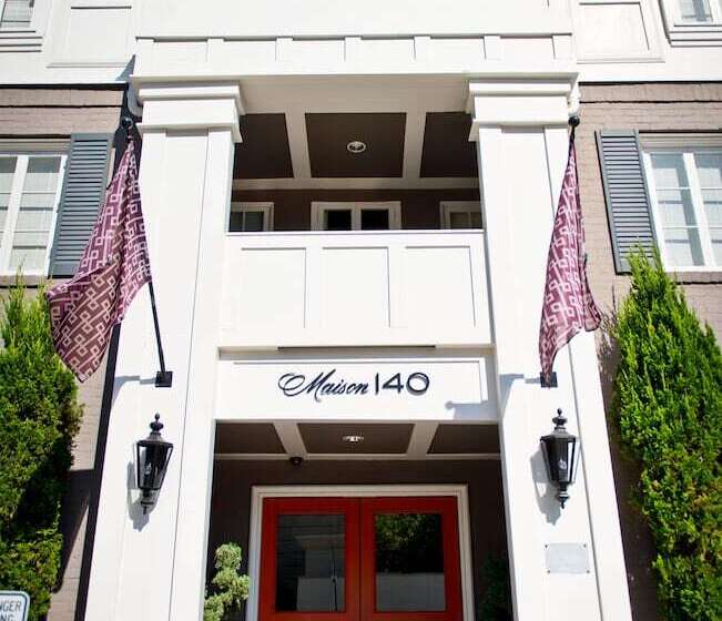 فندق Maison 140