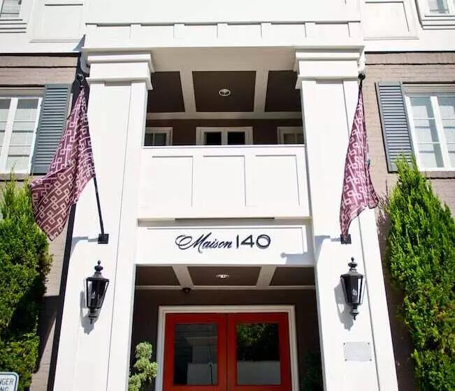 هتل Maison 140