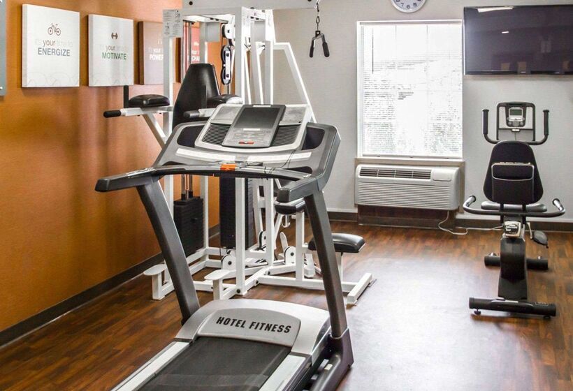 فندق Quality Suites Nyc Gateway