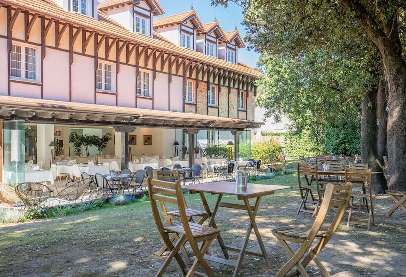 هتل روستایی Torres De Somo