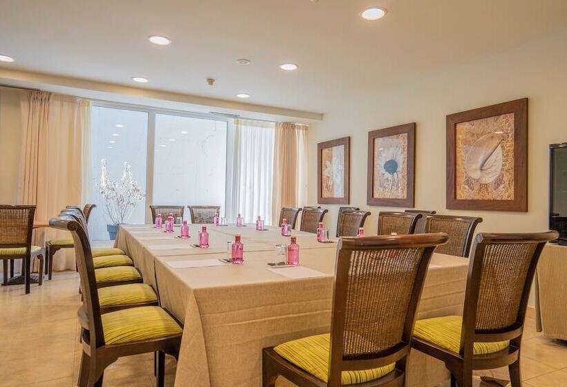 هتل روستایی Torres De Somo