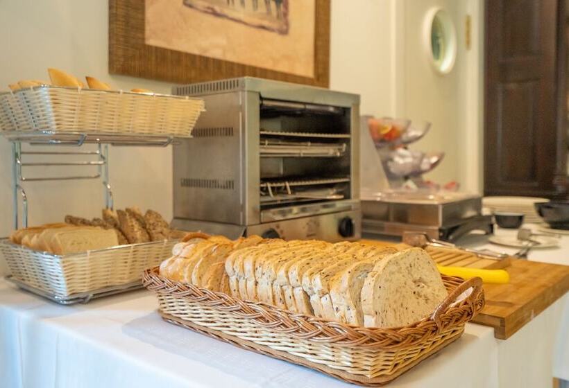 هتل روستایی Torres De Somo