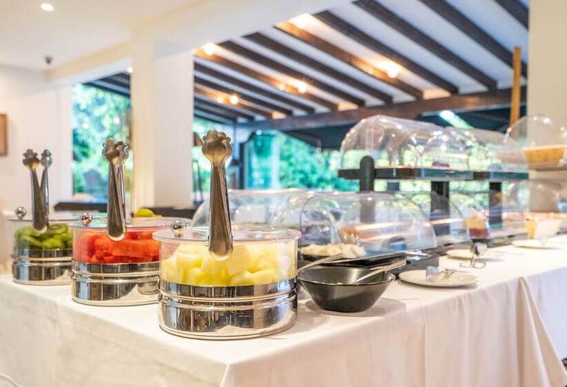 هتل روستایی Torres De Somo