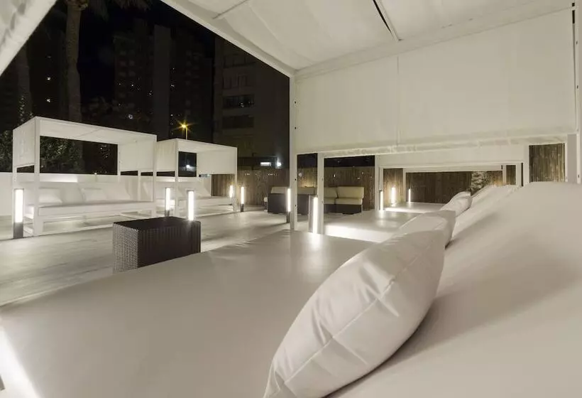 בית מלון כפרי Sandos Benidorm Suites