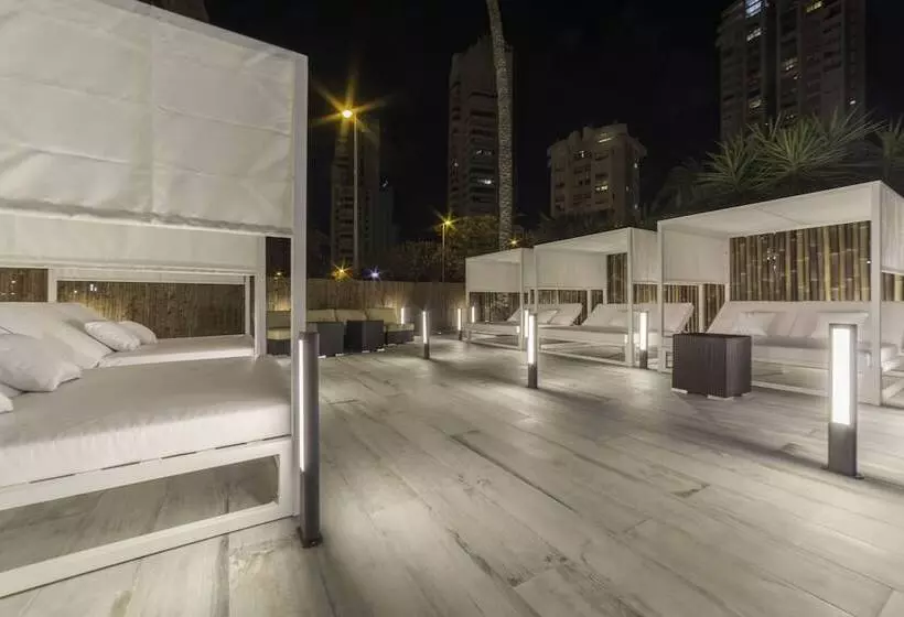 בית מלון כפרי Sandos Benidorm Suites