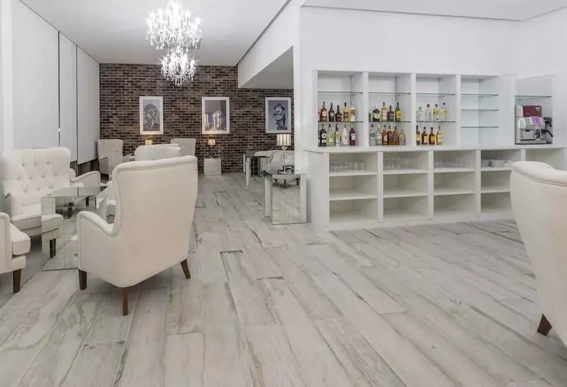 בית מלון כפרי Sandos Benidorm Suites