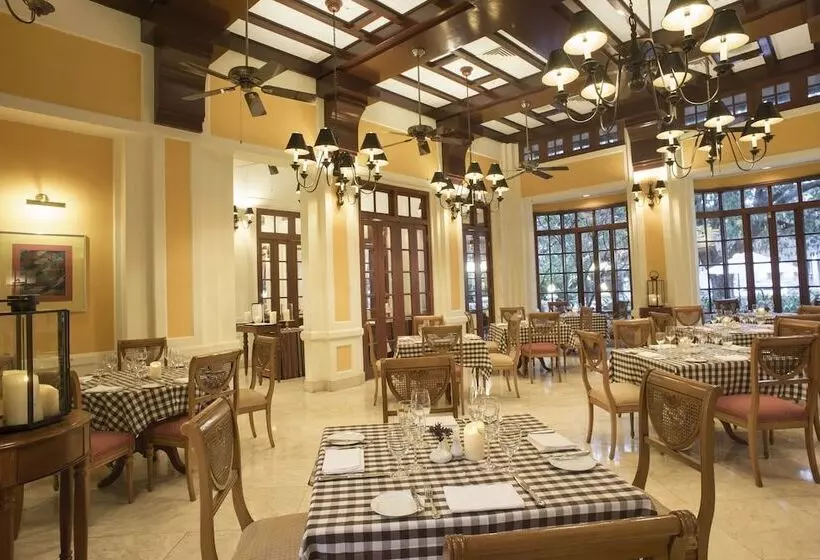 فندق Settha Palace