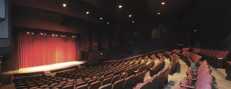 Отель Red Maple Inn And Suites