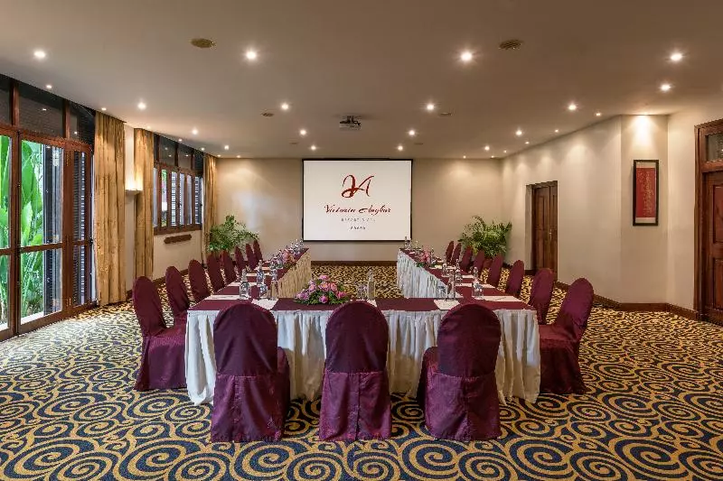 Отель Victoria Angkor Resort & Spa