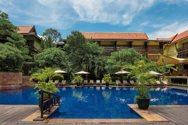 Отель Victoria Angkor Resort & Spa