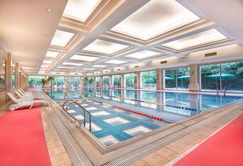 Отель Wyndham Beijing North