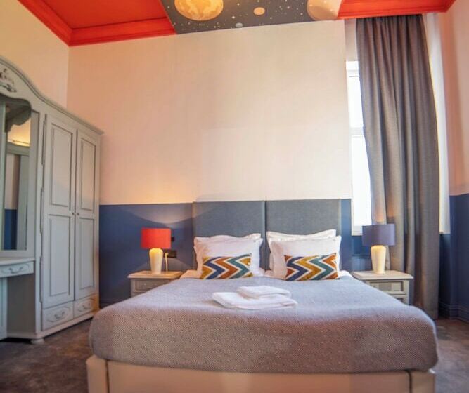 Maria Luisa by Introvert Hotels