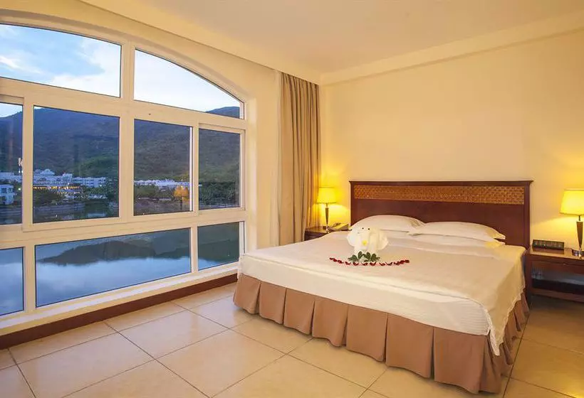 Yalong Bay Tianhong Resort