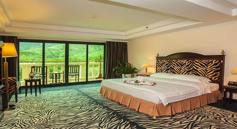 Yalong Bay Tianhong Resort