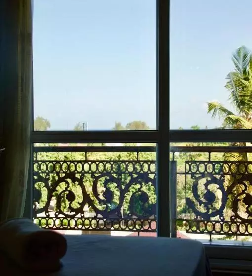 تختخواب و صبحانه Pearl At Oyster Bay