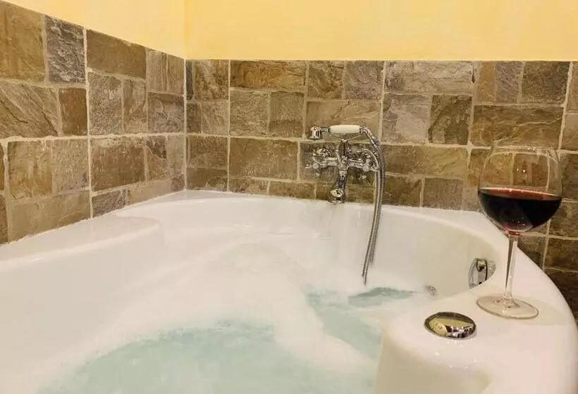 ホテル Agriturismo Borgo Il Bonagino