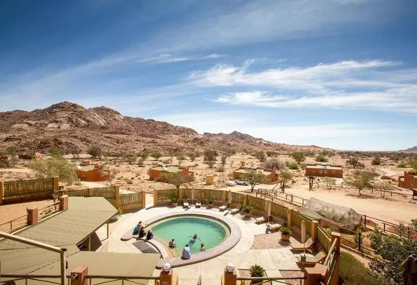 هتل Desert Horse Inn