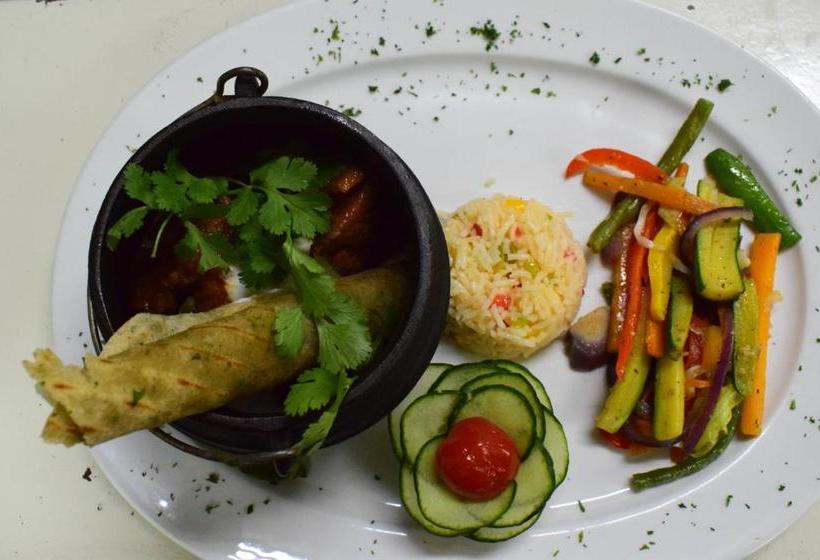 هتل Desert Horse Inn