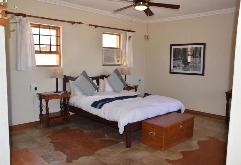 هتل Desert Horse Inn